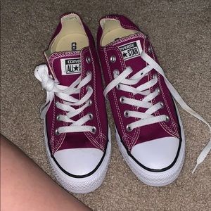 converse low tops